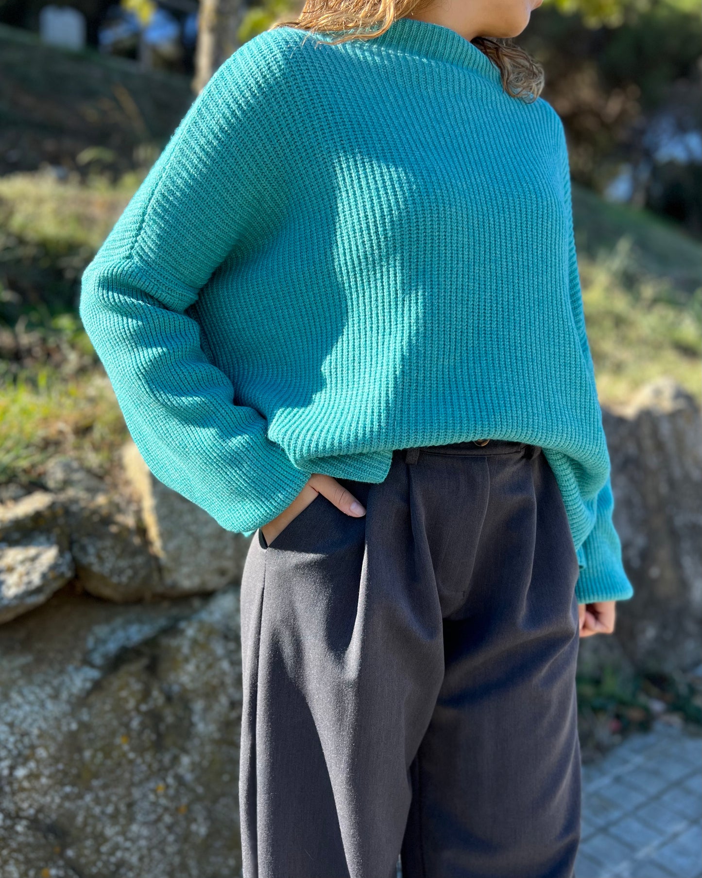 Jersey cuello medio oversize azul turquesa