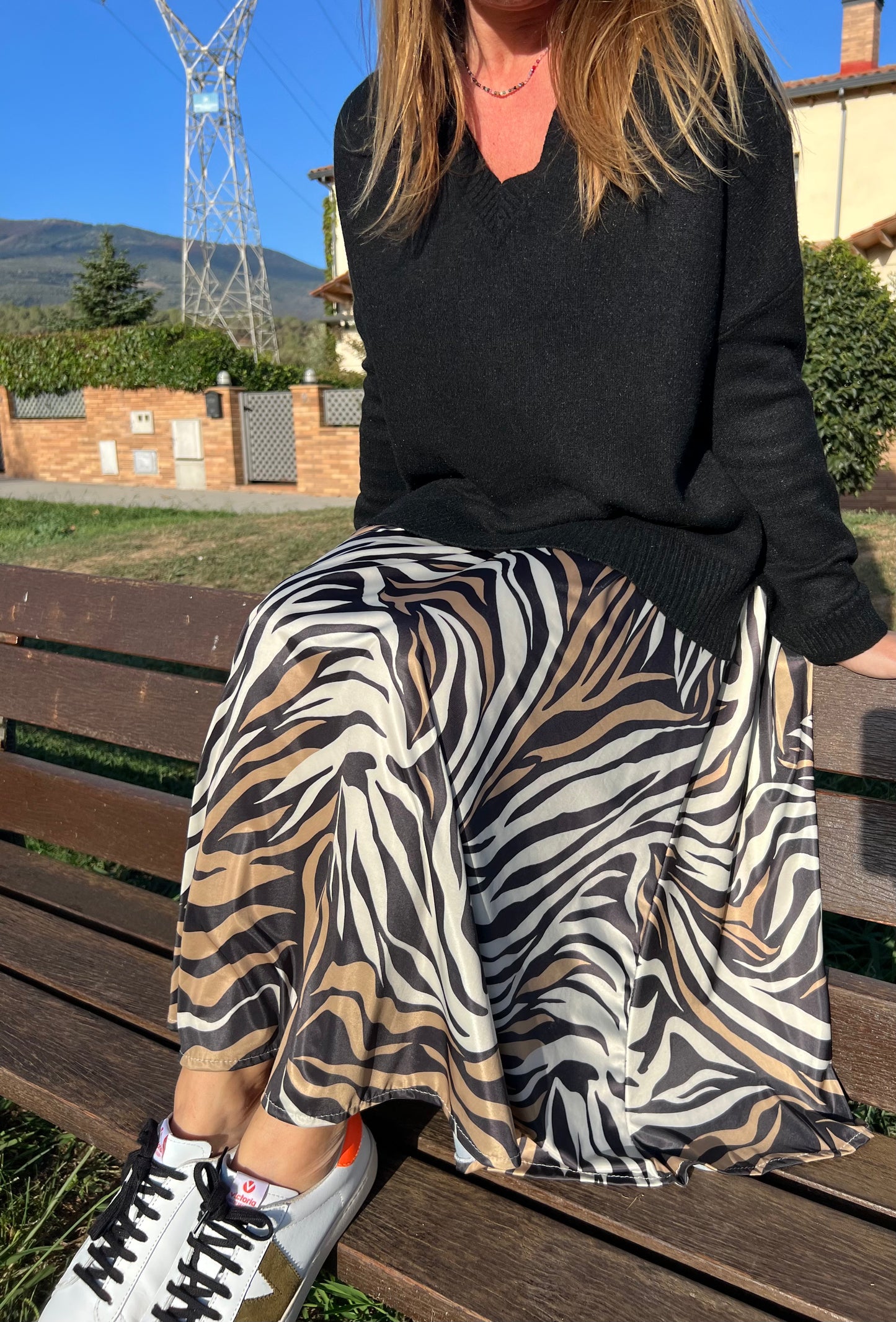 Falda estampado beige y crudo