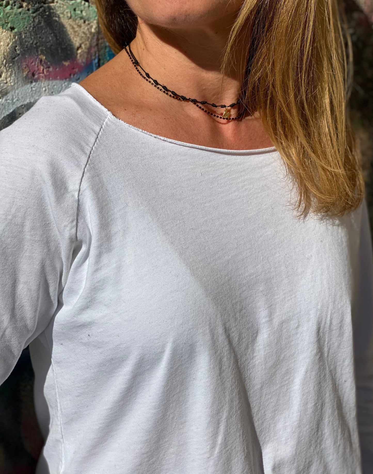 Básica cuello barco blanca