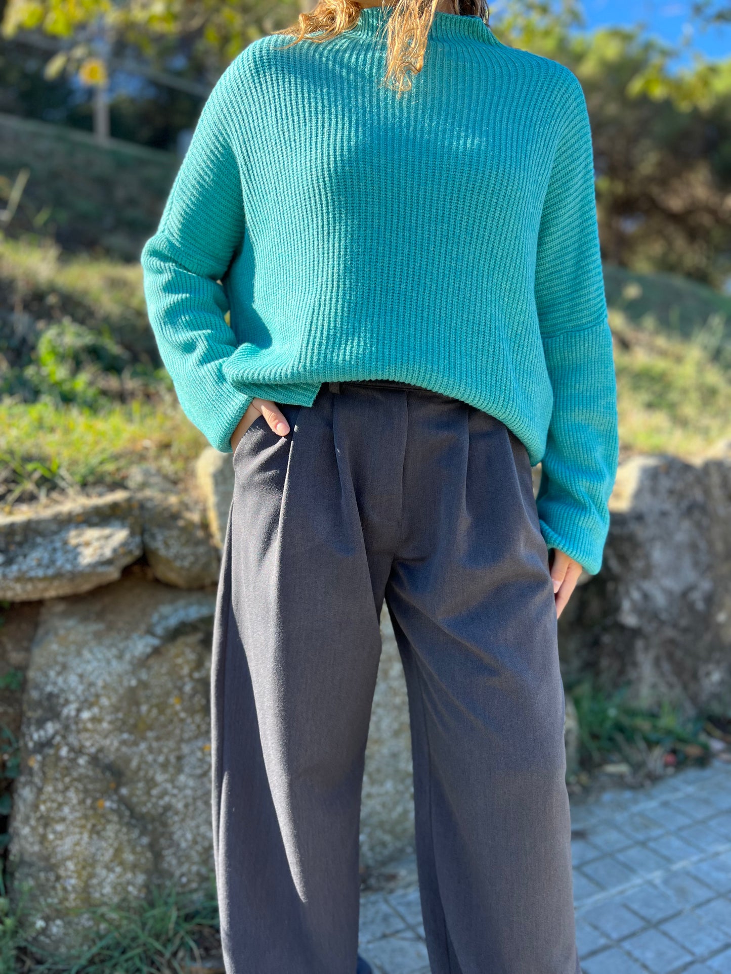 Jersey cuello medio oversize azul turquesa