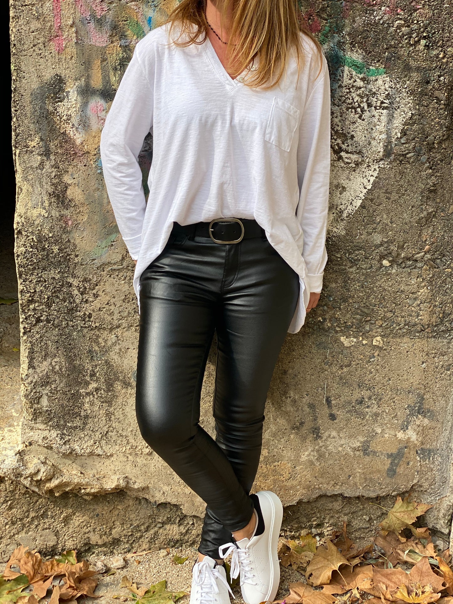 Camiseta larga con botones blanca