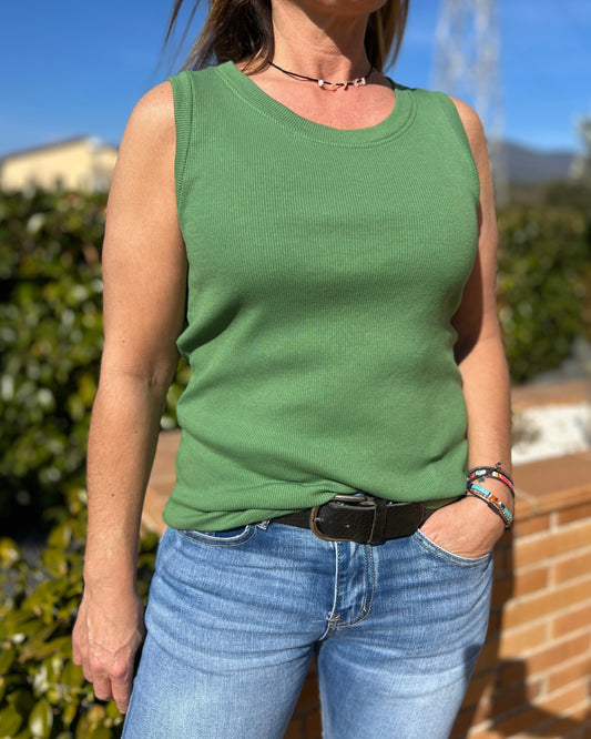 Básica tirante ancho verde hoja