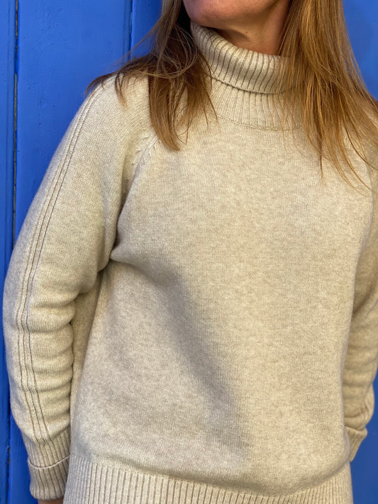 Jersey cuello alto beige