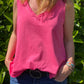 Camiseta tirantes doble pico fucsia