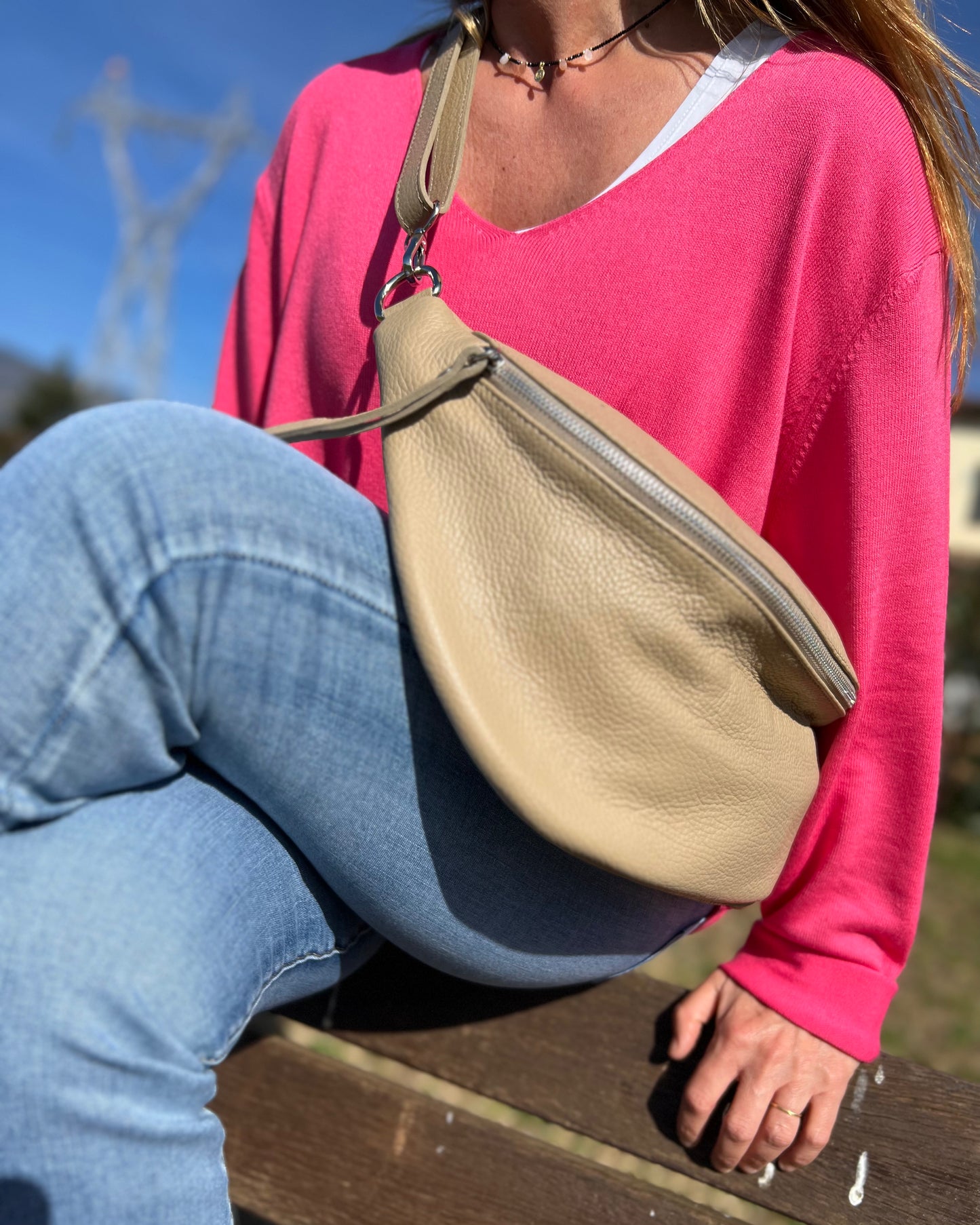 Bolso ri onera media luna beige El Burro de Marta
