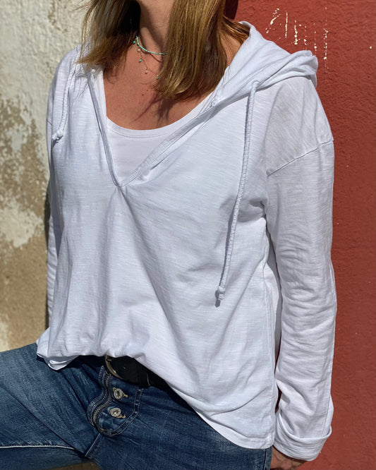 Camiseta capucha blanco