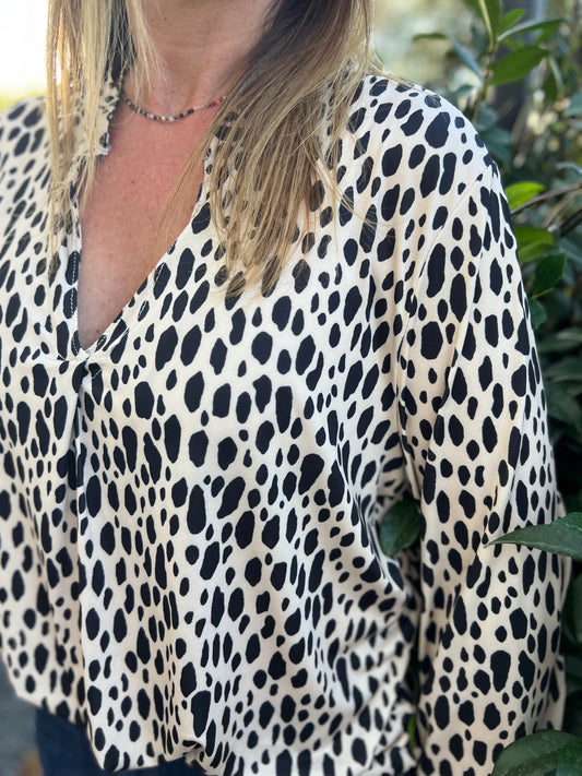Camisa pico estampado negro x beige